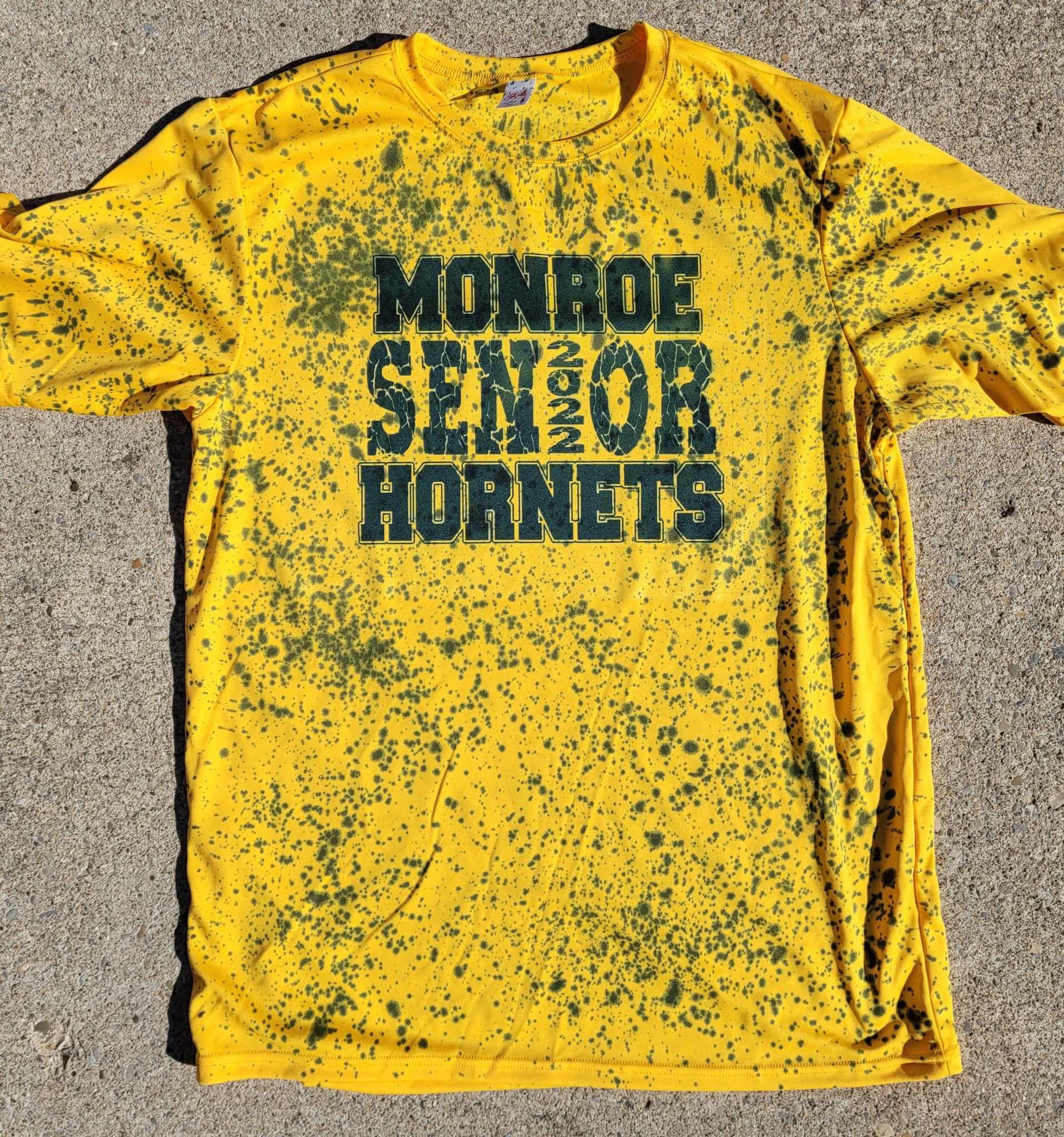 RTS 'MONROE HORNETS SENIOR 2022'' splatter athletic tee