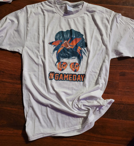 Medium messy bun game day tee